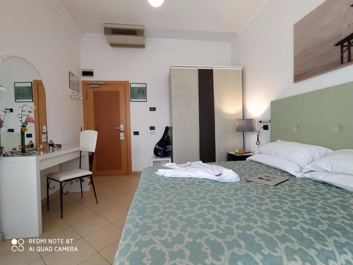 San Giorgio Savoia Hotell Bellaria-Igea Marina Eksteriør bilde